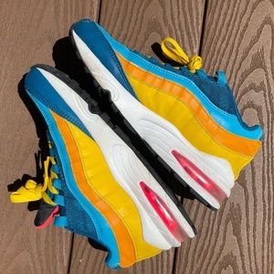 Neon Nike Air Max 95